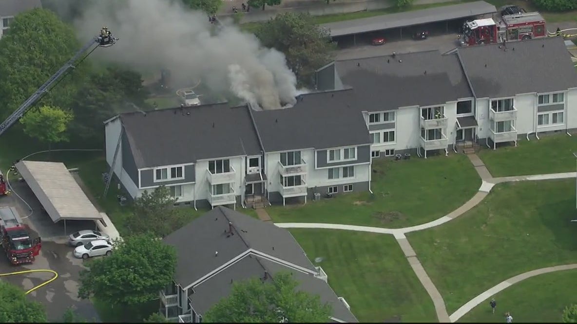 Farmington Hills apartment complex catches fire, 2 firefighters injured